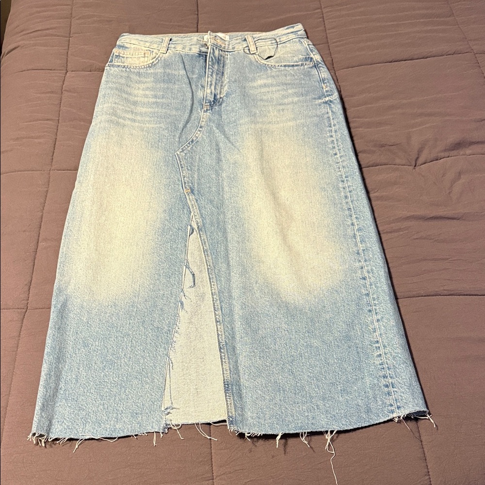 NWOT Zara denim skirt